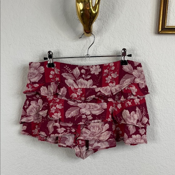 Free People FP Days Gone By Tiered Shorts Ruffle Smocked - Picture 2 of 9